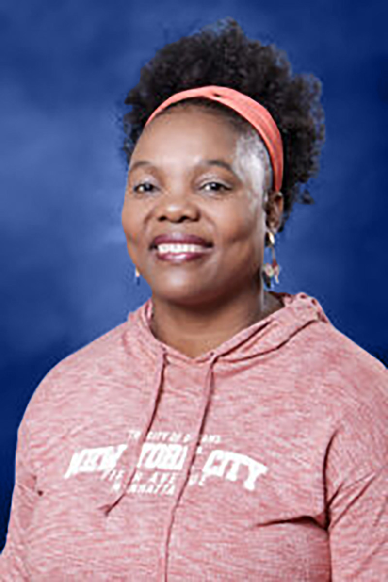 Ms E. Swartz